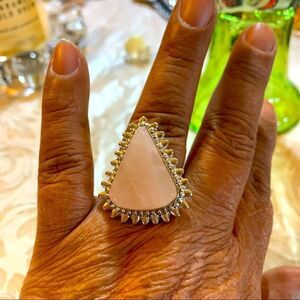 Rose Quartz Ring Silver Tone Band Sz 7.5